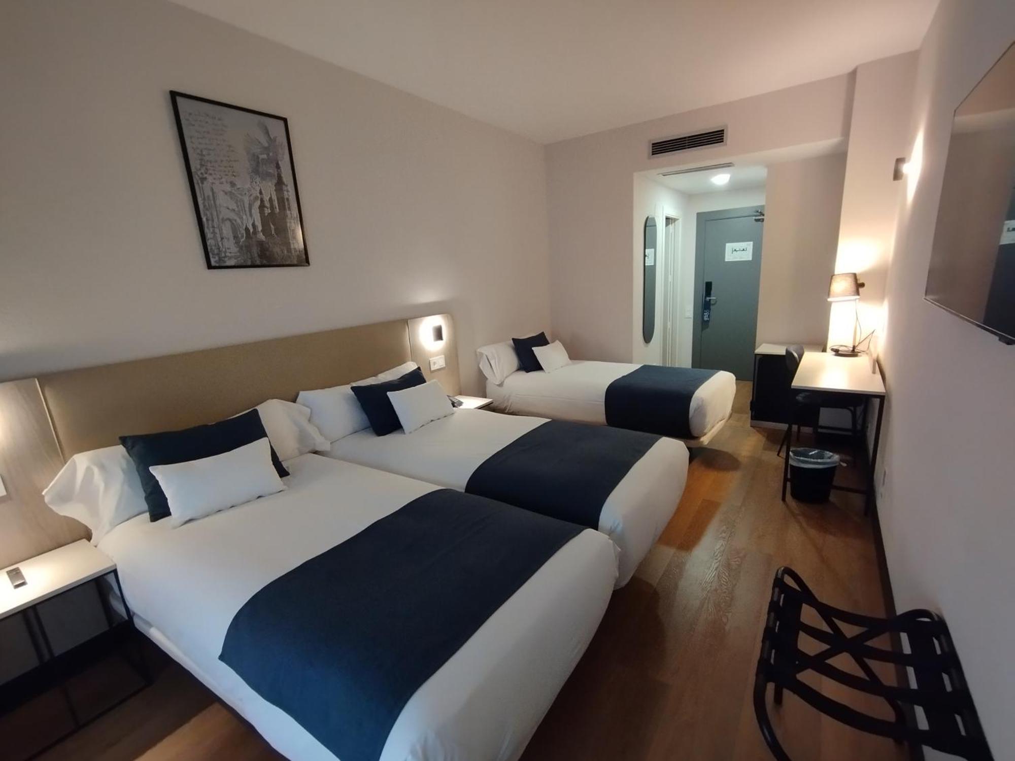Hotel Don Jaime 54 Zaragoza Eksteriør billede
